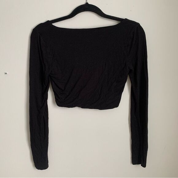 Revamped Black Scoop Neck Long Sleeve Crop Top Size Small - Picture 2 of 4